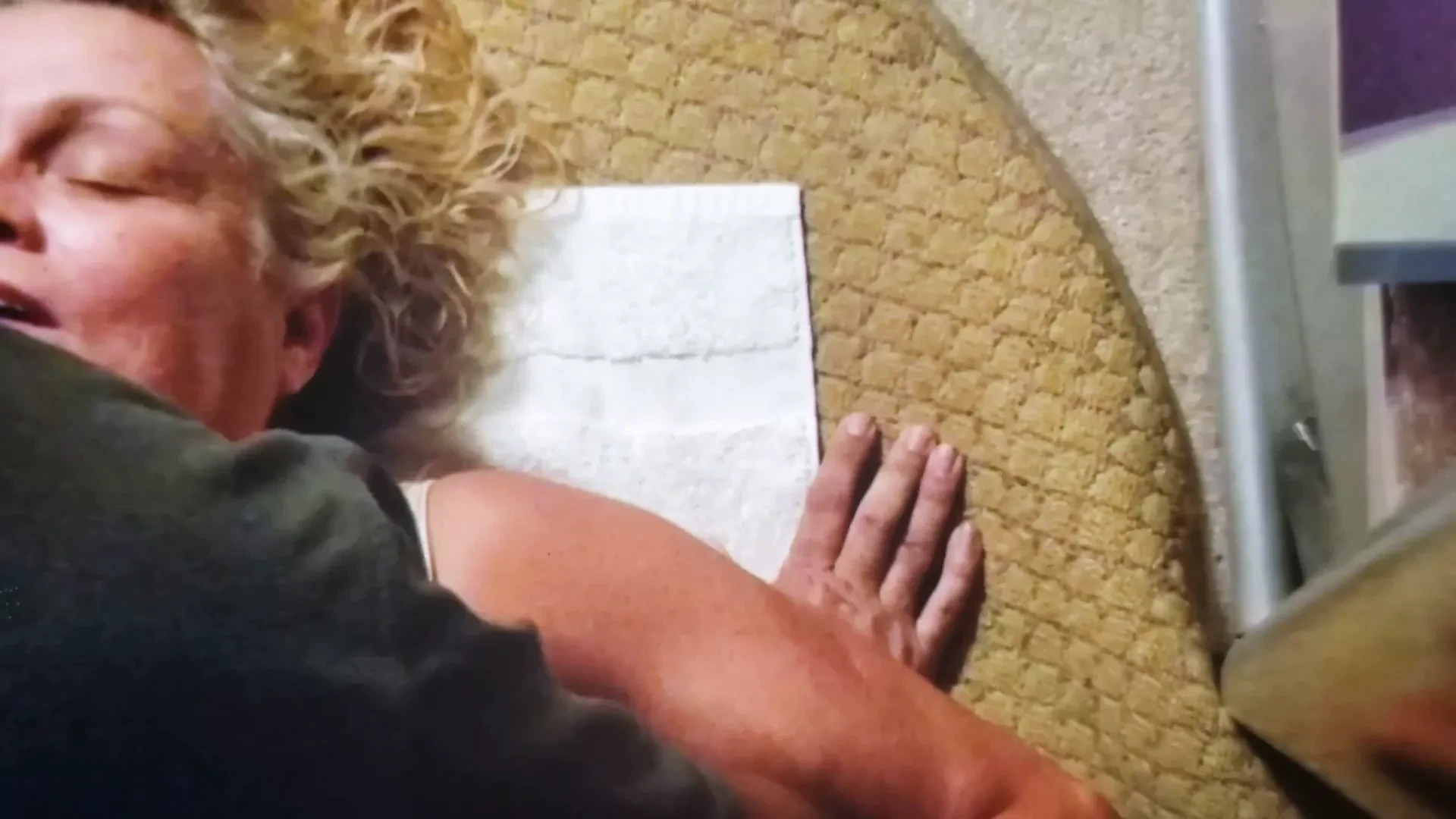 Girlfriend Cheating on boyfriend